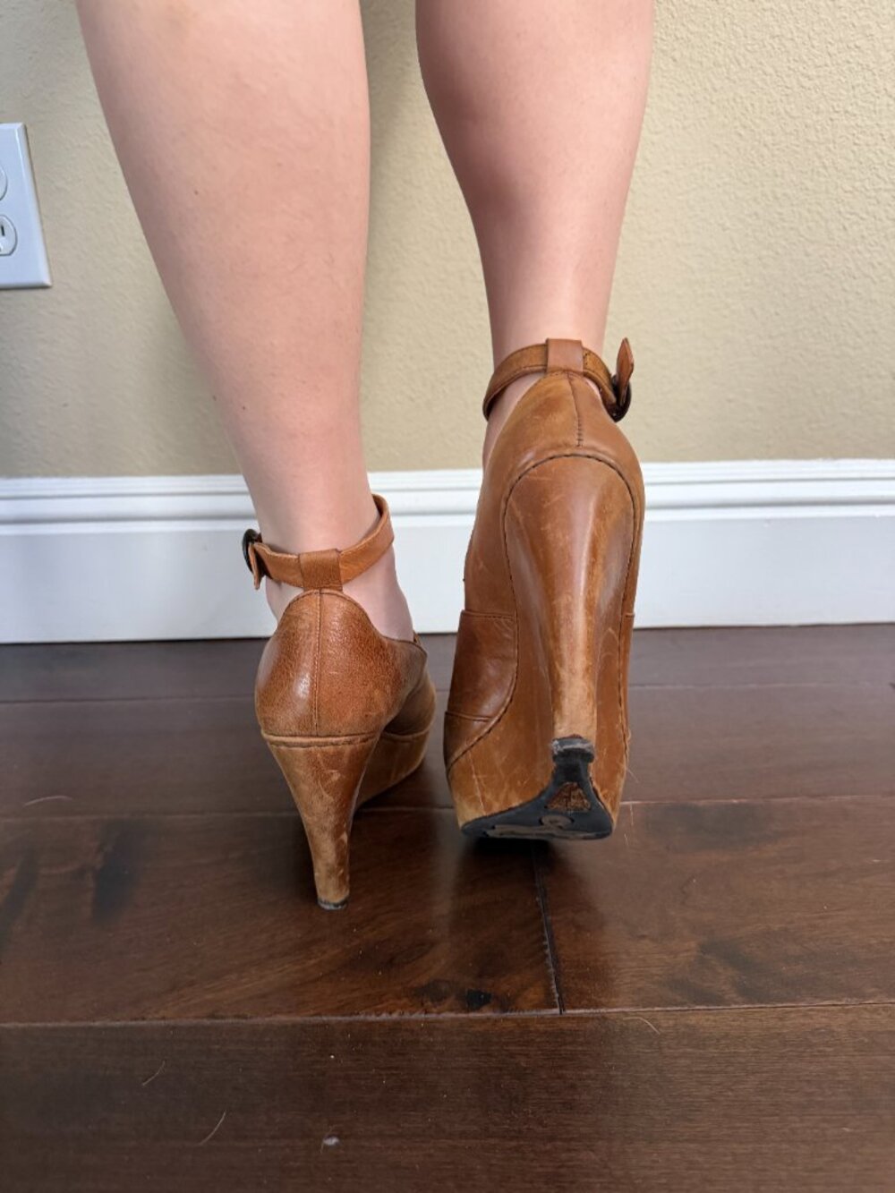 Born Crown Leather Platform Ankle Strap Buckle Sandals Heels Shoes Size 8 - Picture 7 of 14